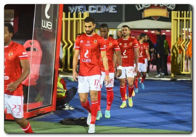 موقف عمرو السولية من المشاركة في مباراة الذهاب بين الأهلي ووفاق سطيف 2022