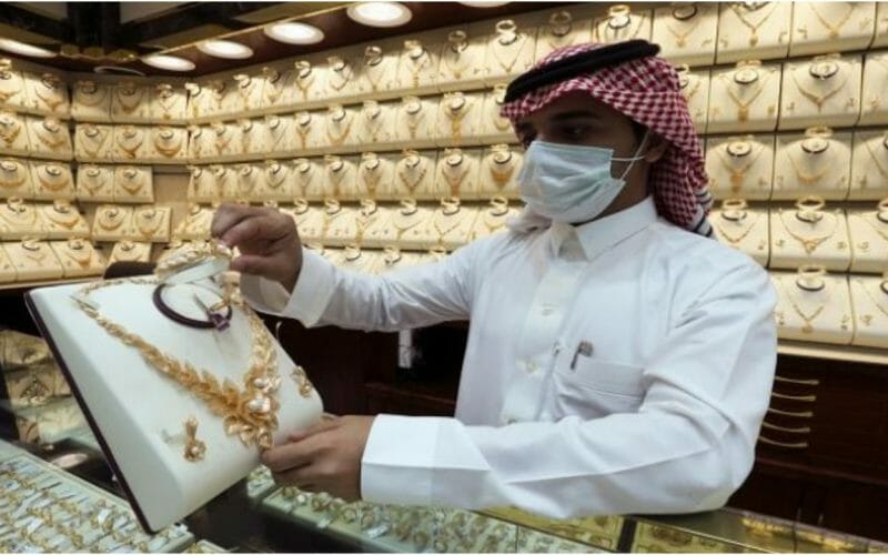 بكم سعر الذهب اليوم في السعودية بيع وشراء عيار 21 بعد الزيادة الجديدة على أعيرة المعدن الأصفر