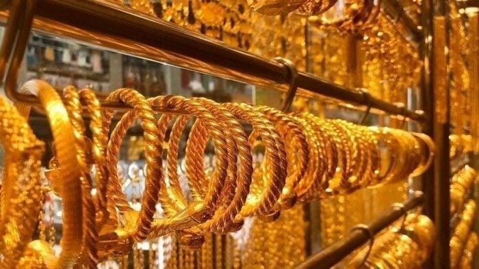 سعر الذهب في مصر يرتفع خلال منتصف التعاملات اليوم الخميس