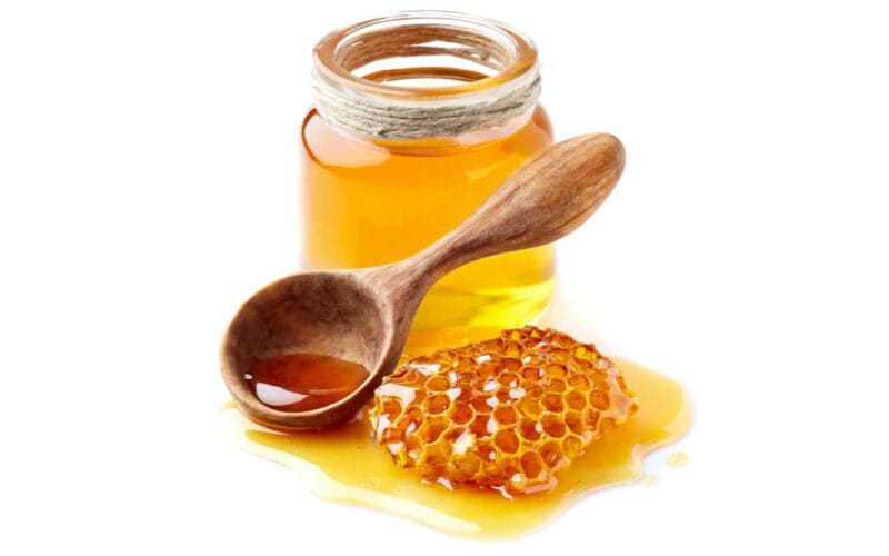 أبرز فوائد العسل قبل النوم … تعرف عليها