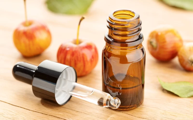 ما هي التأثيرات الجانبية لاستخدام زيت بذور التفاح؟