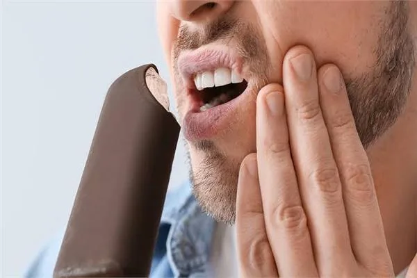 علاجات لتقليل الألم الناتج عن الأسنان الحساسة