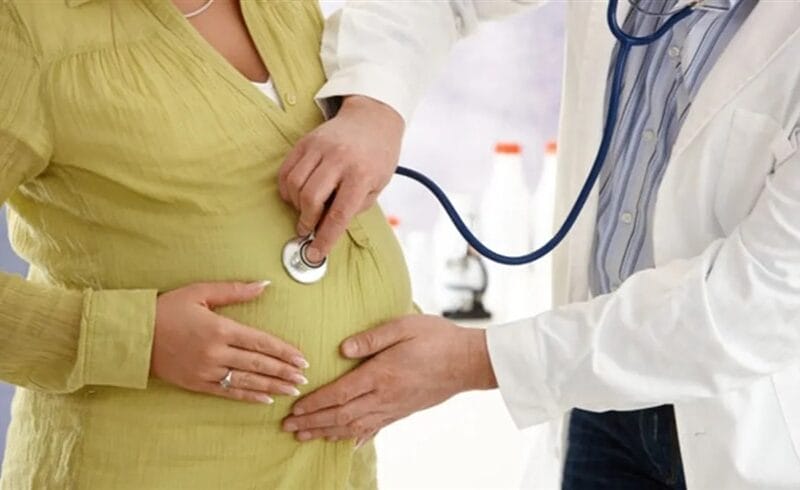 هل مضاعفات الحمل تزيد مخاطر الوفاة المبكرة للأم ؟ إليكم الإجابة