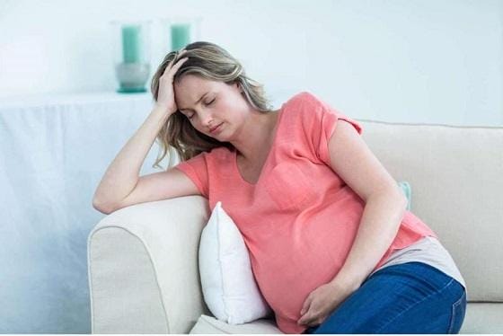حيل طبيعية لعلاج الصداع خلال فترة الحمل