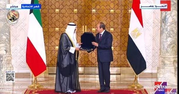 الرئيس السيسي يقلد أمير دولة الكويت قلادة النيل (فيديو)
