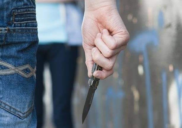 أب مجرم يستل سكينه ضد طفليه في واقعة مأساوية بالمنوفية