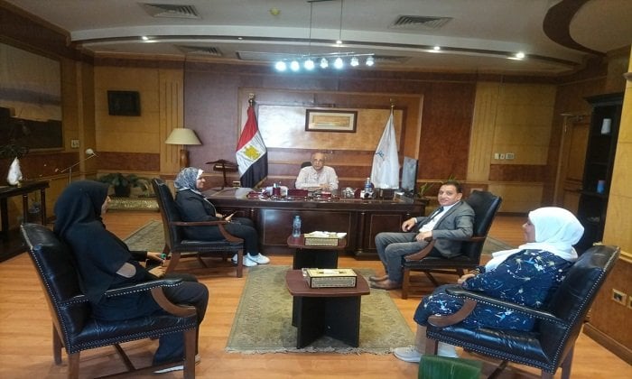 اجتماع لتنسيق الجهود بين سكرتير عام الأقصر والمجلس القومي للسكان