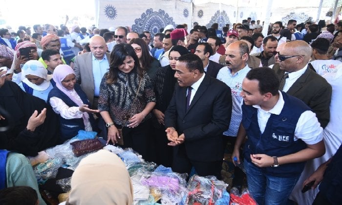 التحالف الوطني يوزع معونات غذائية لـ 13 ألف أسرة في مطروح
