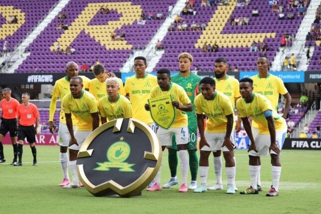 الشوط الأول يحتدم بالتعادل السلبي بين صن داونز وفلومينينسي في كأس العالم للأندية