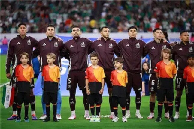 المكسيك وكوستاريكا تبلغان ربع نهائي الكأس الذهبية
