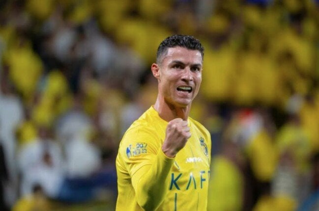 النصر يمدد عقد كريستيانو رونالدو حتى 2026