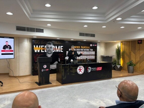 باسكوال يجلب مدرب الزمالك السابق لتشكيل طاقمه في منتخب اليد الإسباني