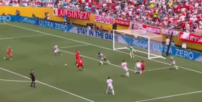 بايرن ميونخ يواجه تأخرًا مفاجئًا أمام بنفيكا في الشوط الأول من كأس العالم للأندية
