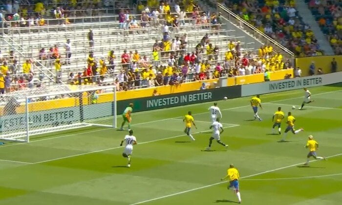 بوروسيا دورتموند ينتزع الفوزdramatically من صن داونز في كأس العالم للأندية