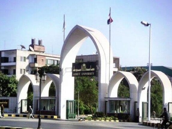 جامعة أسيوط تحقق قفزة تاريخية بـ100 مركز في تصنيف التايمز 2025