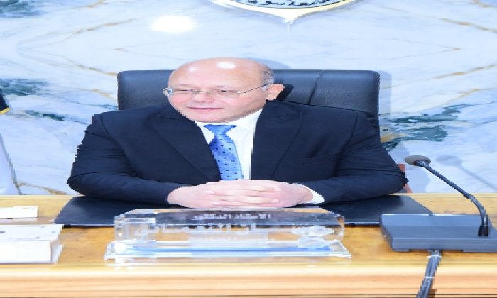 جامعة سوهاج تفتح باب الترشح لعمادة كلية الطب البشري