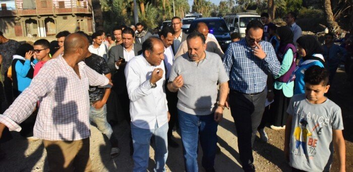جولة تفقدية لمحافظ أسيوط لرفع كفاءة طريق «نجع سبع منقباد»