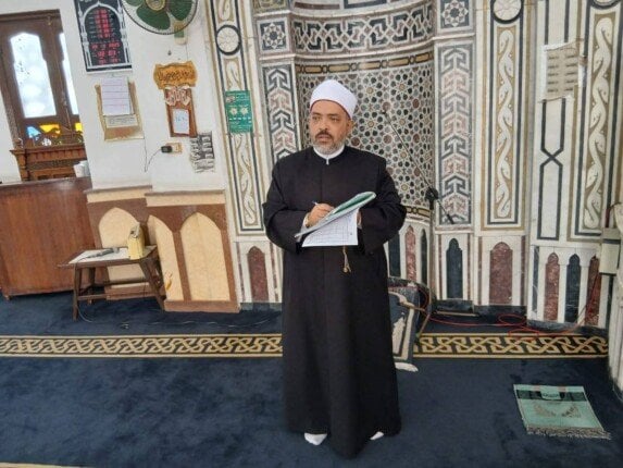 جولة مفاجئة لمدير أوقاف بورسعيد للتأكد من سير العمل في المساجد