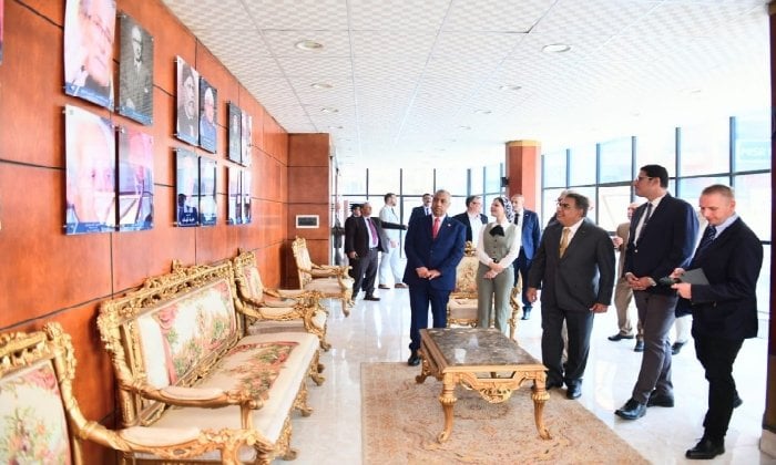 لقاء محافظ الدقهلية مع وفد الاتحاد الأوروبي لتعزيز فرص التعاون
