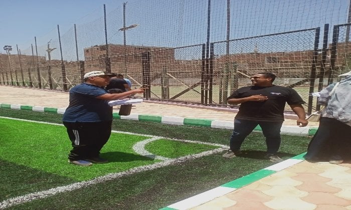 ملعب سباعي جديد بمركز شباب قرنفيل بتكلفة 3.5 مليون جنيه
