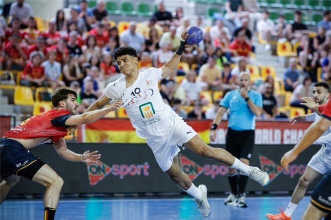 منتخب الشباب لكرة اليد يتألق ويتقدم إلى ربع نهائي كأس العالم في بولندا