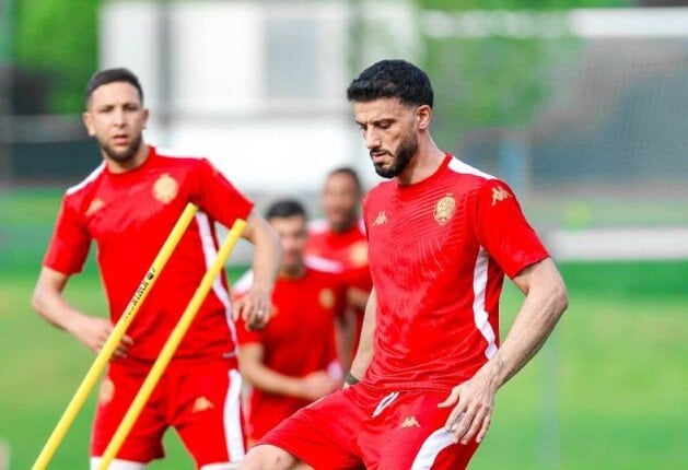 وداد الأمة في مواجهة السيدة العجوز: كل ما تحتاج معرفته عن عمر السومة