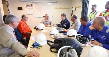 وزير البترول يزور إعدادات سفينة ‘Energos Eskimo’ في ميناء العين السخنة
