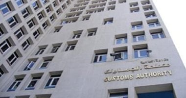 "أحمد أموي يقود جولة تفقدية في ميناء بورسعيد لتعزيز كفاءة الإجراءات الجمركية وتطوير الشراكة مع مجتمع الأعمال"