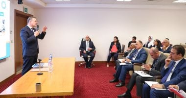 لقاء وزير البترول مع السفراء: تعزيز استثمار الطاقة وترسيخ مكانة مصر كمركز إقليمي لتداول النفط والغاز