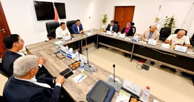 وزير الإسكان يؤكد ضرورة الالتزام بالمواعيد المحددة لإنجاز مشروعات المياه والصرف الصحي في محافظة الدقهلية