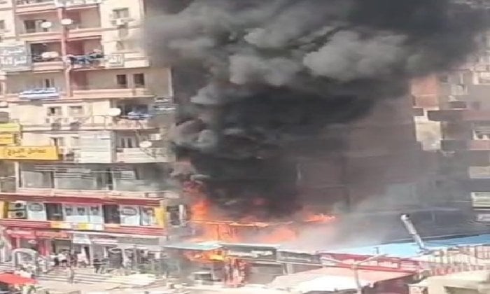إخماد حريق ضخم في مخبز سياحي بالشرقية