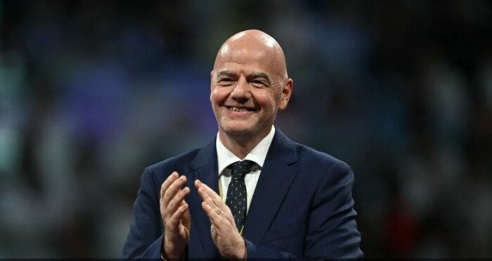 إنفانتينو يحتفي بإنجاز كأس العالم للأندية