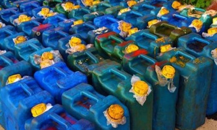 إيقاف صاحب محطة وقود بتهمة تهريب 22 ألف لتر من السولار للسوق السوداء