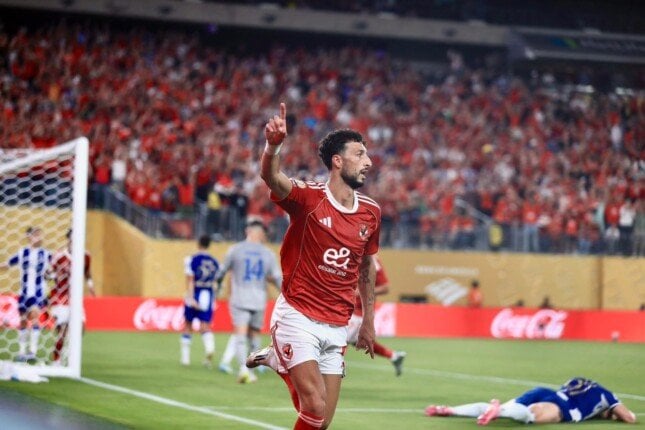 الأهلي يضع شروطه أمام 3 عروض رسمية لوسام أبو علي