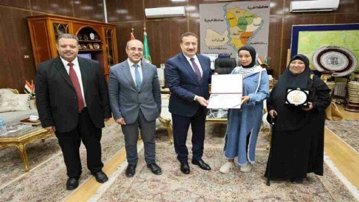 تكريم مميز لطالبة الدبلومات الفنية المتفوقة على مستوى الجمهورية في المنوفية