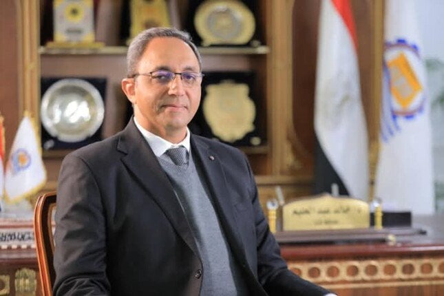 خطط استثمارية جديدة: محافظ قنا يدفع نحو انجاز المشاريع المتوقفة