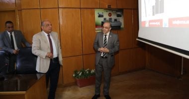 زيارة ميدانية لوزير الكهرباء لمتابعة مشروعات توطين صناعة البطاريات والخلايا الكهروضوئية في هيئة المواد النووية