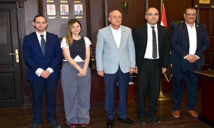 لقاء تعزيز الأمان: محافظ الأقصر يرحب بوفد الرقابة النووية