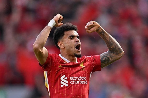 ليفربول يتمسك بدياز ويقابل عرض بايرن ميونيخ بالرفض
