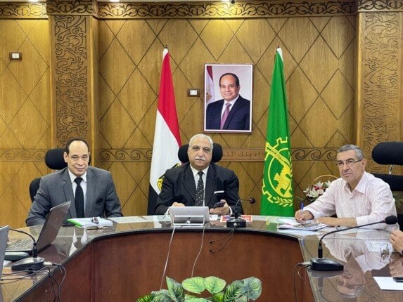 مدير تعليم القليوبية يؤكد على تعزيز الدعم وتأمين قاعات امتحانات الثانوية العامة في ختامها