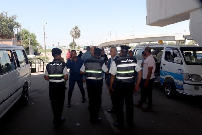 مساعد سكرتير بني سويف يسحب 8 رخص قيادة في حملة قانونية بموقف عدلي منصور