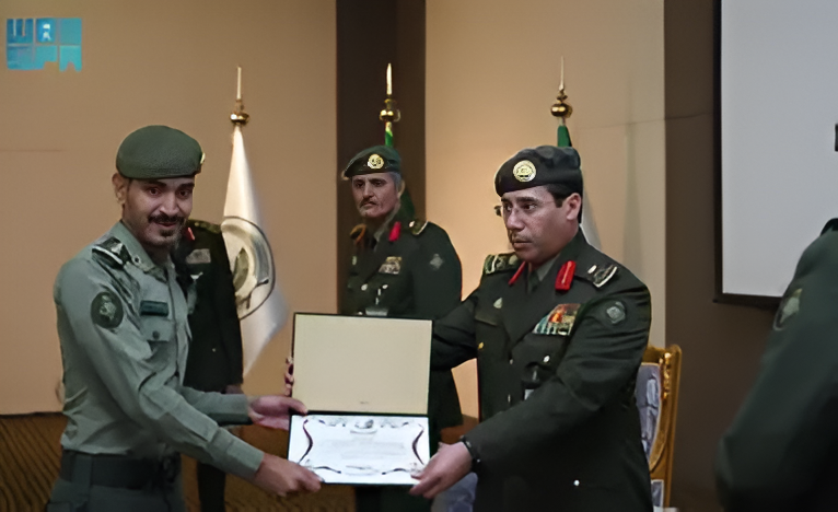 «جيل جديد من ضباط الجوازات» 103 ضابطًا ينضمون إلى منظومة الجوازات بعد اجتياز الدورة التأهيلية