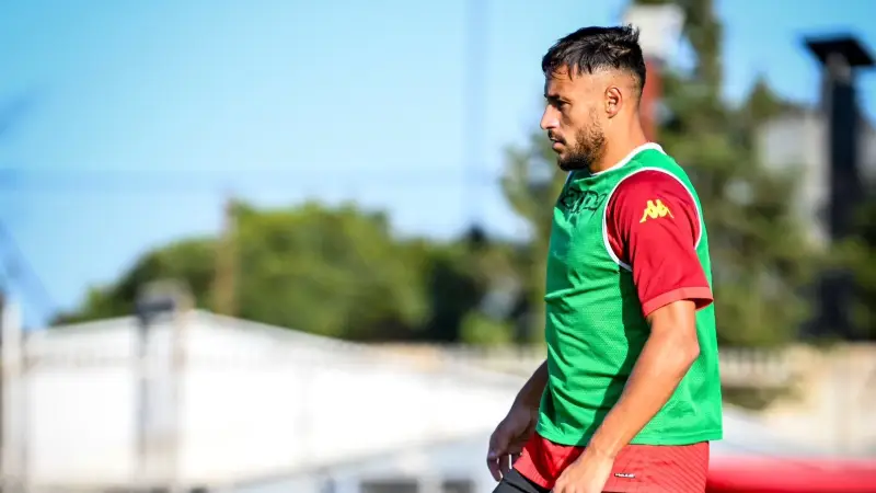 « كل ما تحتاج معرفته عن مباراة الترجي والملعب التونسي اليوم في الدوري التونسي من القنوات الناقلة والموعد والتشكيلة »