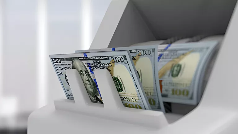«استمرار تراجع سعر الدولار أمام الجنيه في تعاملات البنوك اليوم»