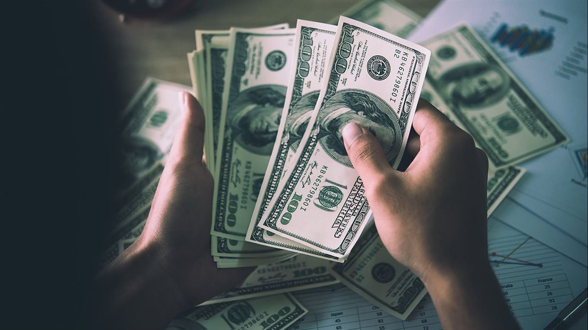 «تحديث جديد» سعر الدولار مقابل الجنيه المصري في 13 سبتمبر 2025