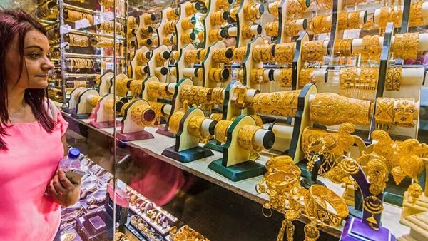 «تراجع سعر الذهب في بداية تعاملات الخميس، اكتشف قيمة الجنيه الآن»