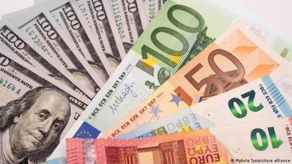 «أسعار العملات الأجنبية والعربية في السوق اليوم السبت 13 سبتمبر 2025»
