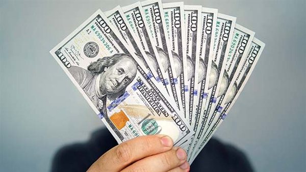 «انخفاض الدولار مع تزايد التوقعات بخفض أسعار الفائدة الأمريكية»