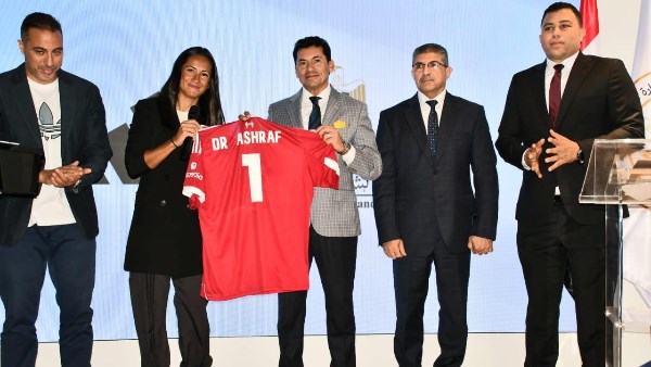 «شراكة رياضية جديدة» صبحي يوقع بروتوكول تعاون مع أديـ داس لتعزيز الأنشطة الرياضية