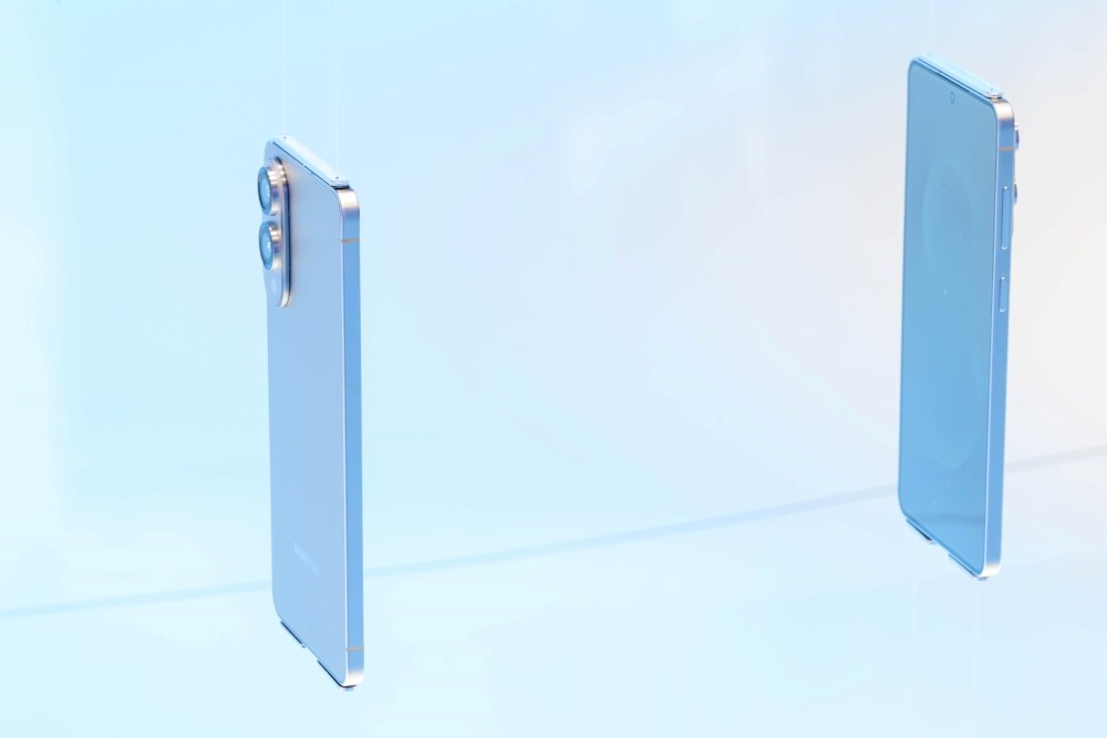 «مواجهة مثيرة بين Galaxy S26 Edge وS25 Edge في مقارنة التصميم»